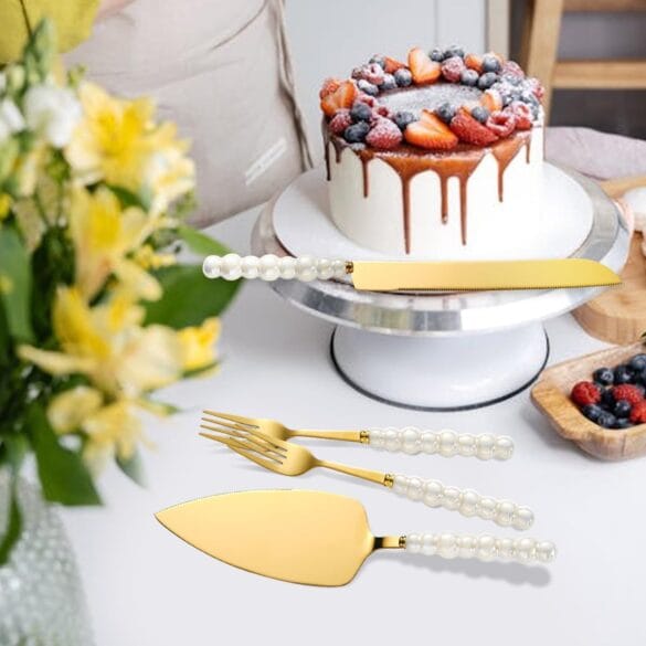 Cake Knives