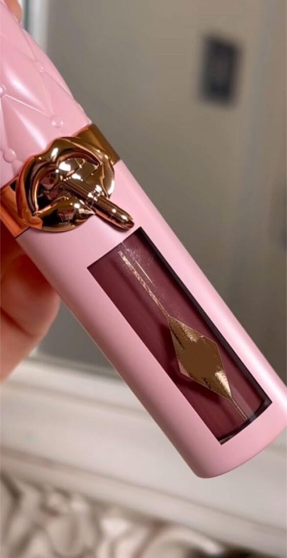 Charlotte Tilbury Lip Cheat in Pillow Talk