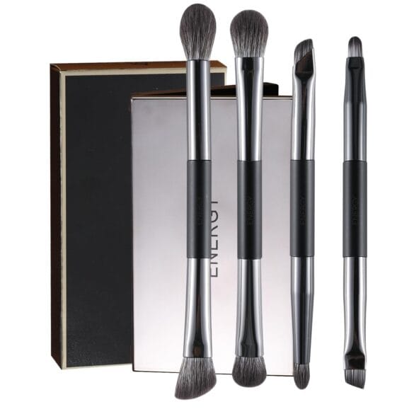 Blending Makeup