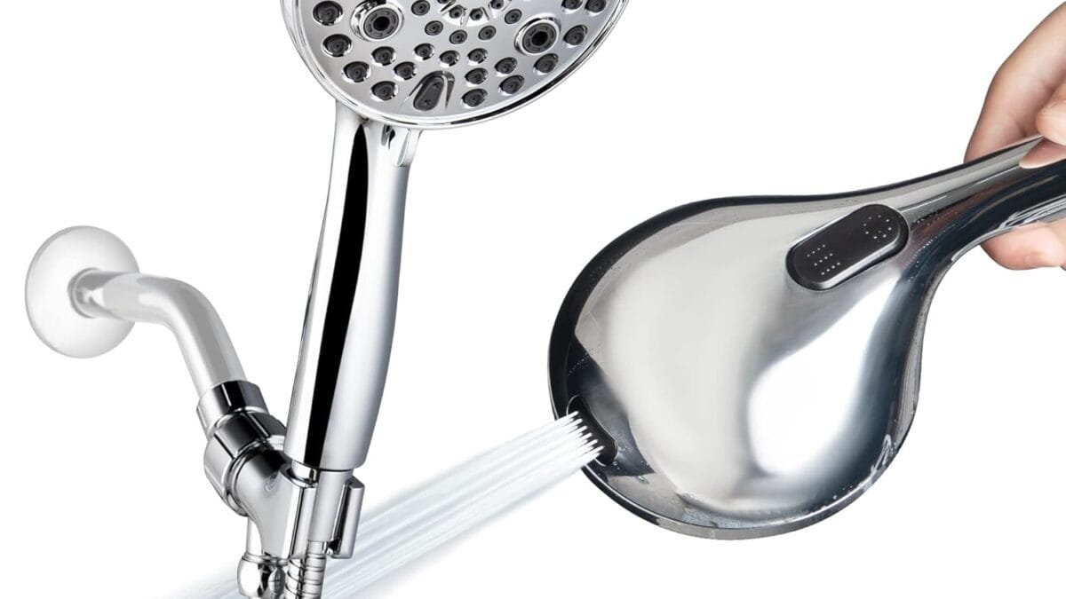 Shower Head Bliss: Perfect Baby Bath Flow Picks